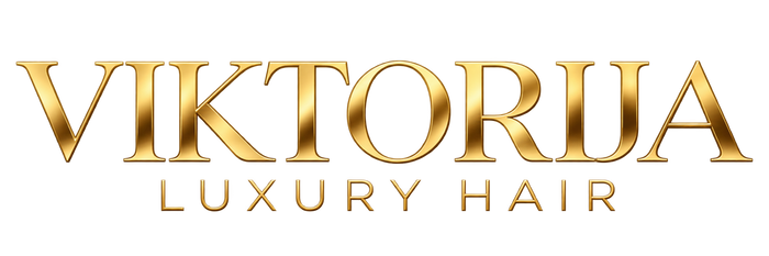Logo-ul VIKTORIA LUXURY HAIR, brand partener BeautyPlay București, specializat în extensii de păr, cu text auriu metalizat pe fundal gri în carouri.